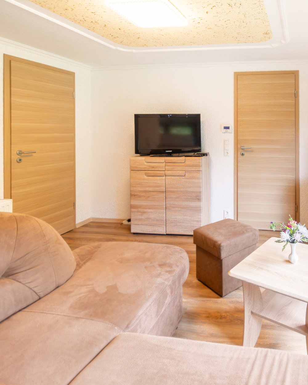 hero-background